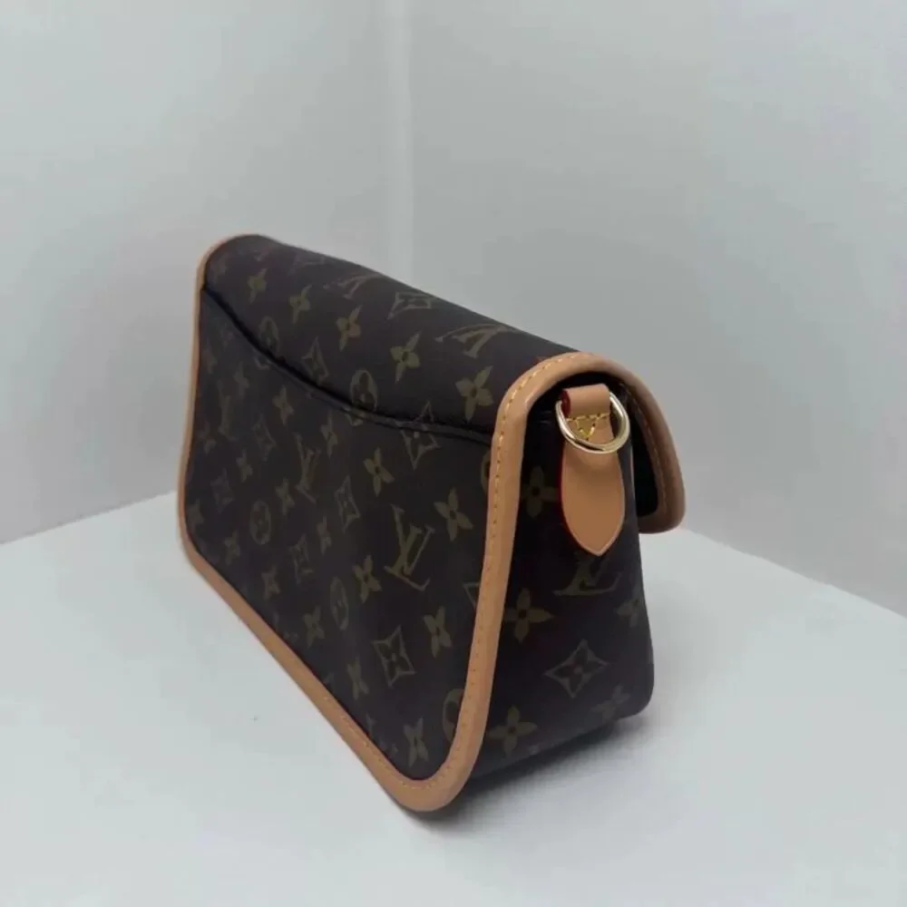 Louis Vuitton Women Pre-Loved Bag Very Good Condition